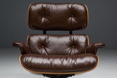 Charles Ray Eames Eames Lounge Chair with Ottoman for Herman Miller United States 1970s