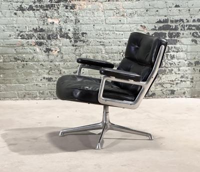 Charles Ray Eames Eames Time Life Lobby Chair ES105 by Charles Ray Eames