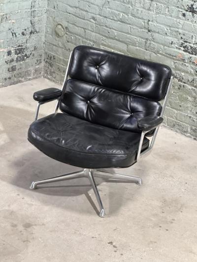 Charles Ray Eames Eames Time Life Lobby Chair ES105 by Charles Ray Eames