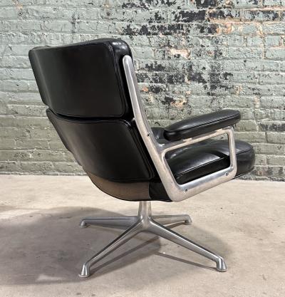 Charles Ray Eames Eames Time Life Lobby Chair ES105 by Charles Ray Eames