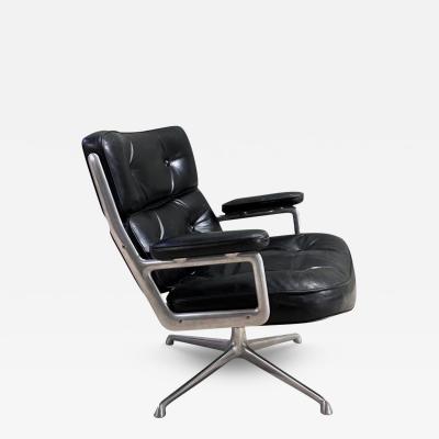 Charles Ray Eames Eames Time Life Lobby Chair ES105 by Charles Ray Eames