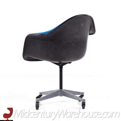 Charles Ray Eames Eames for Herman Miller Mid Century Blue Padded Fiberglass Swivel Office Chair