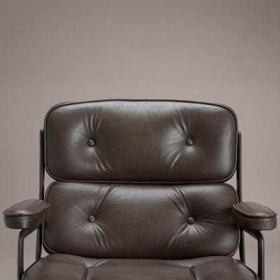 Charles Ray Eames Eames time Life Executive Chair by Herman Miller in Brown Leather Brown Frame