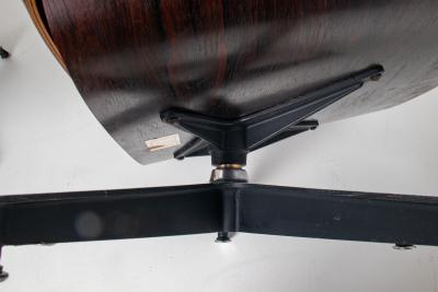 Charles Ray Eames Early 1st Generation Eames Lounge Chair and Ottoman in Rosewood Black Leather