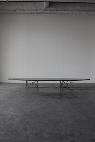 Charles Ray Eames Early ETR Surfboard Coffee Table by Charles Ray Eames 1950s