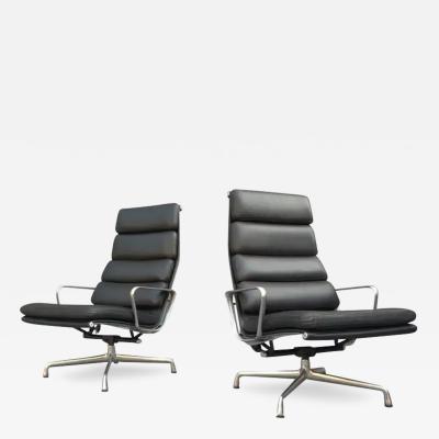 Charles Ray Eames Pair of Charles Ray Eames Herman Miller Black Leather Soft Pad Lounge Chairs