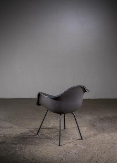 Charles Ray Eames Rare black Eames armchair