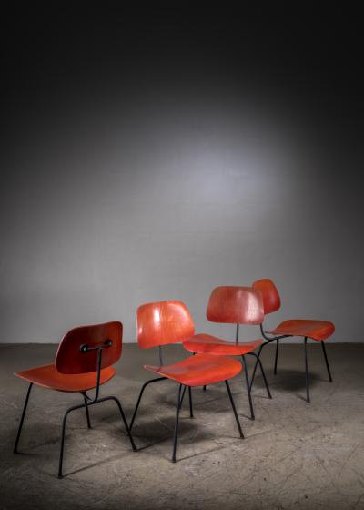 Charles Ray Eames Set of 4 Charles Eames DCM chairs