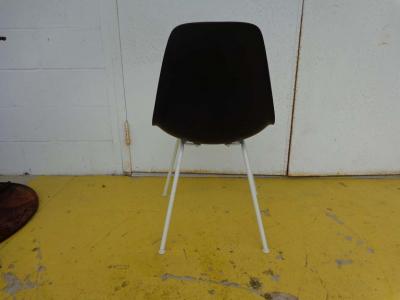 Charles Ray Eames Set of 4 Signed Eames Herman Miller Shell Chairs