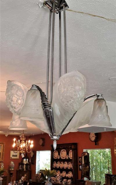 Charles Schneider French Schneider Art Deco Chandelier