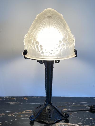Charles Schneider Schneider Glass French Art Deco Lamp With Wrought Iron Base