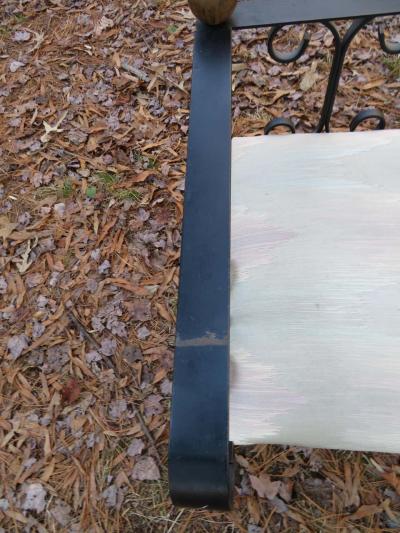 Charming Minimal Design Scroll Iron Bench