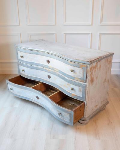 Chest of Drawers Painted antique Louis XV chest of drawers circa 1760