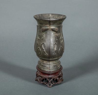 Chinese Archaic Design Bronze Vase