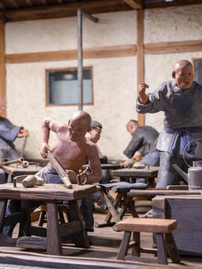 Chinese Ceramic Workshop Scaled model with 17 polychromed figures