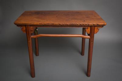 Chinese Elmwood Table with Beautiful Wood Grain Top
