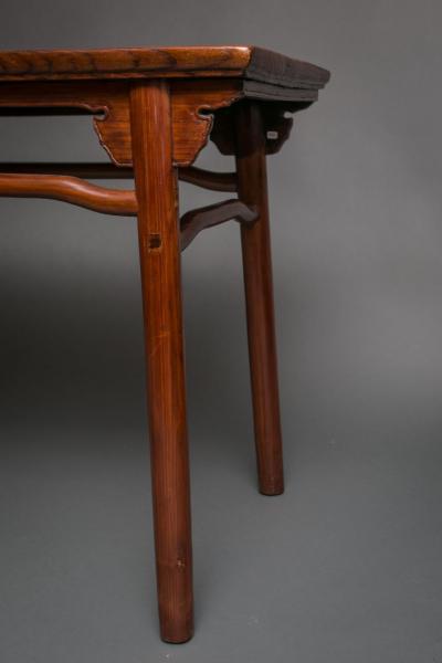 Chinese Elmwood Table with Beautiful Wood Grain Top