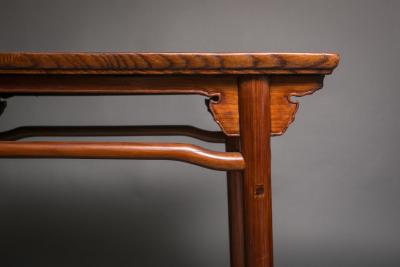 Chinese Elmwood Table with Beautiful Wood Grain Top
