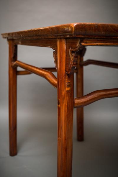 Chinese Elmwood Table with Beautiful Wood Grain Top