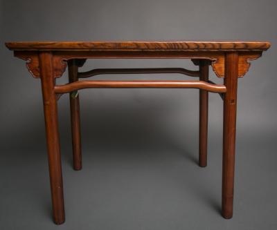 Chinese Elmwood Table with Beautiful Wood Grain Top