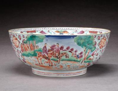 Chinese Export Bowl with Hunt Scenes