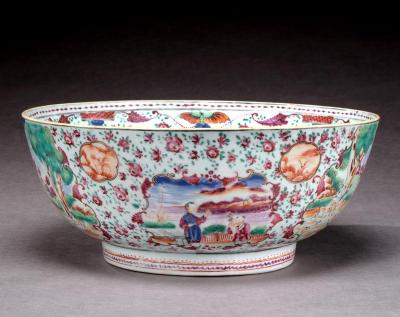 Chinese Export Bowl with Hunt Scenes