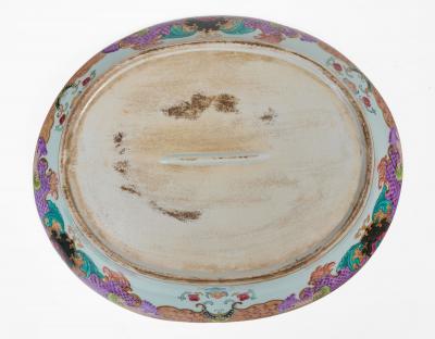 Chinese Export Covered Tureen and Stand Qianlong Style