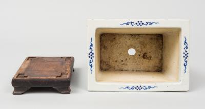 Chinese Export Jardiniere on Stand Circa 1800