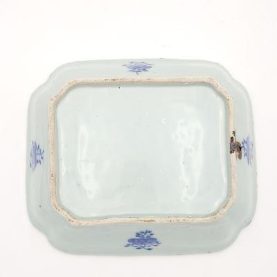 Chinese Export Porcelain Covered Vegetable Dish circa 1870