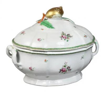 Chinese Export Porcelain Soup Tureen