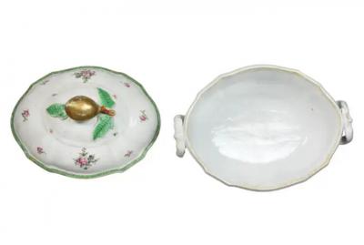 Chinese Export Porcelain Soup Tureen