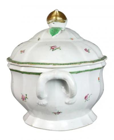 Chinese Export Porcelain Soup Tureen