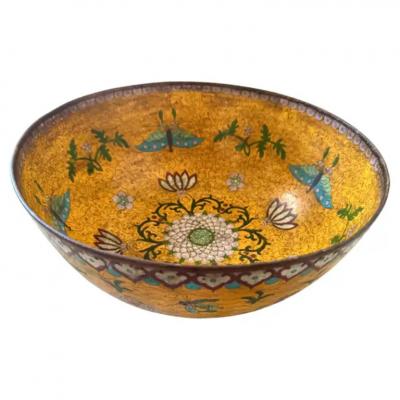Chinese Export Qing Dynasty Qianlong Large Decorative Cloissone Enamel Bowl