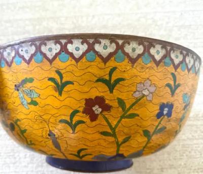 Chinese Export Qing Dynasty Qianlong Large Decorative Cloissone Enamel Bowl