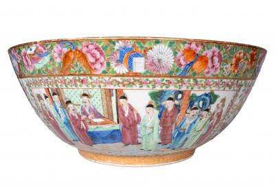 Chinese Export Rose Mandarin Punch Bowl