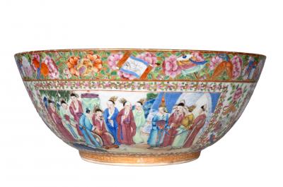 Chinese Export Rose Mandarin Punch Bowl