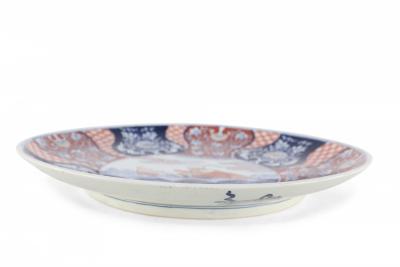 Chinese Guangcai Export Porcelain Blue and Orange Koi Patterned Bowl