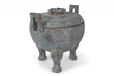 Chinese Han Dynasty Style Patinated Bronze Lidded Pot