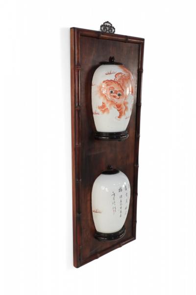 Chinese Porcelain and Wood Foo Dog Design Split Vase Wall Plaque