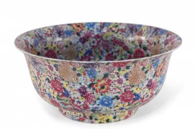 Chinese Qing Dynasty Style Famille Rose Thousand Flower Pattern Decorative Bowl