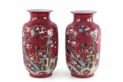 Chinese Qing Dynasty Style Red and Floral Magpie Motif Porcelain Sleeve Vases