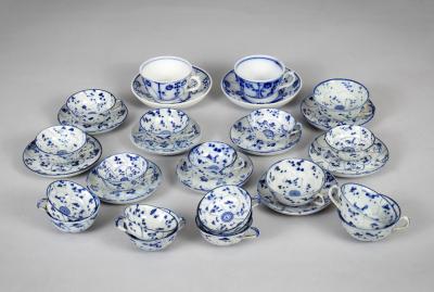 Chinese Set Blue White Porcelain Demitasse Cups and Saucers