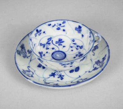 Chinese Set Blue White Porcelain Demitasse Cups and Saucers