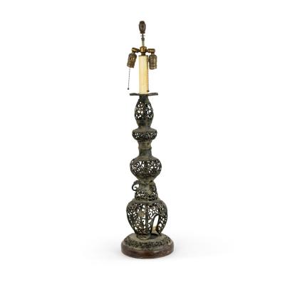 Chinese Style Black Iron Filigree Table Lamp