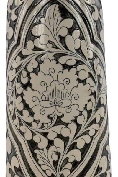 Chinese White And Gray Porcelain Table Lamp