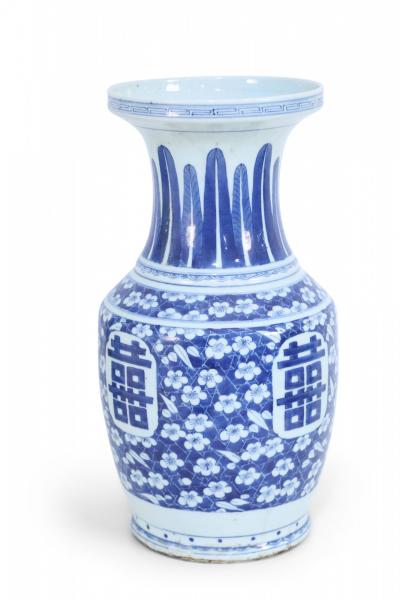 Chinese White and Blue Feather and Floral Motif Porcelain Urn