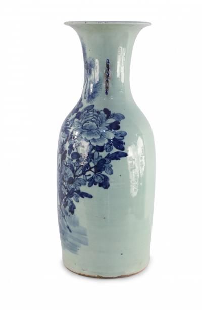 Chinese White and Blue Nature Motif Porcelain Urn