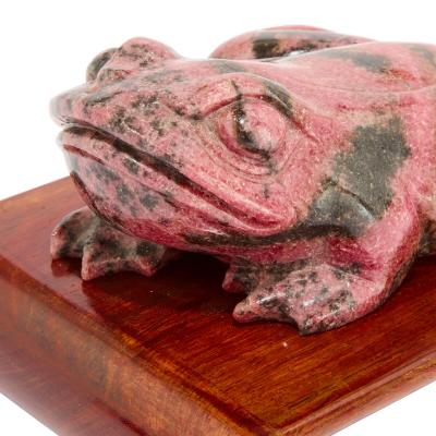 Chinese carved rhodonite model of a toad