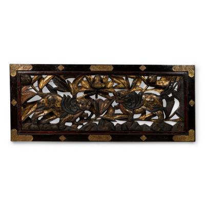 Chinese horizontal filigree carved wall plaque with foo dogs