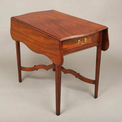 Chippendale Pembroke Table